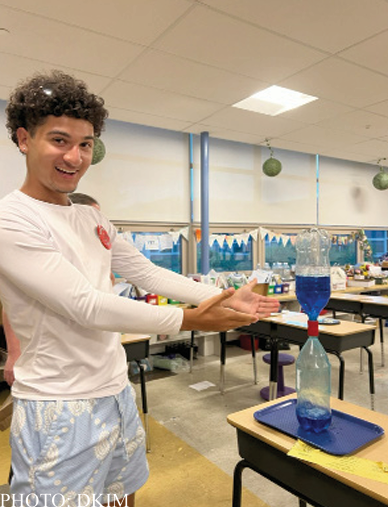 Slime, Rockets, and Curiosity: The ELHS Science Spectacular