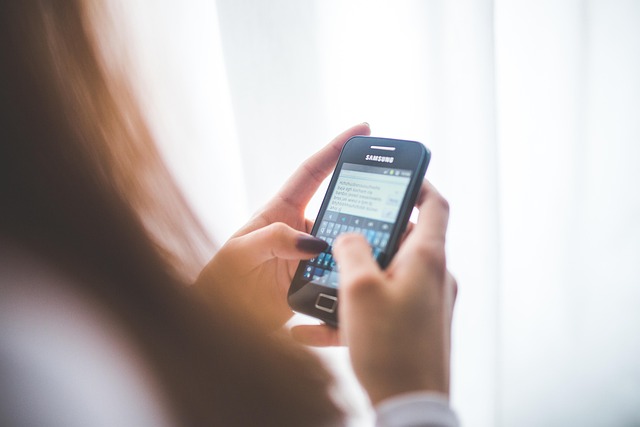 Federal Phone Ban Bill Proposal Sparks Discussion about ELHS Policies